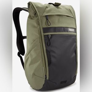 Thule Paramount
commuter backpack 18L olivine green NWT